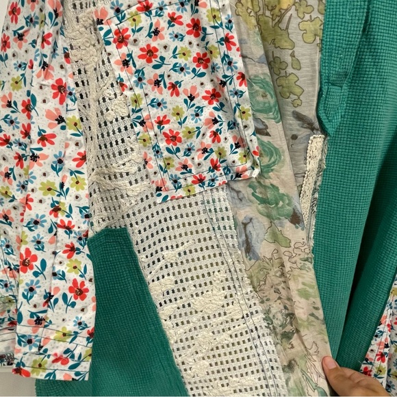 POL  NEW Cotton Blend 3/4 Sleeve Hooded Top LG Floral Lace Patchwork - Picture 7 of 10